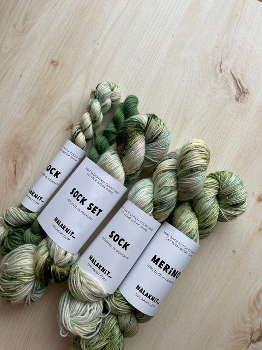 PLANTFUL MOMENTS | CUSTOM DYEING