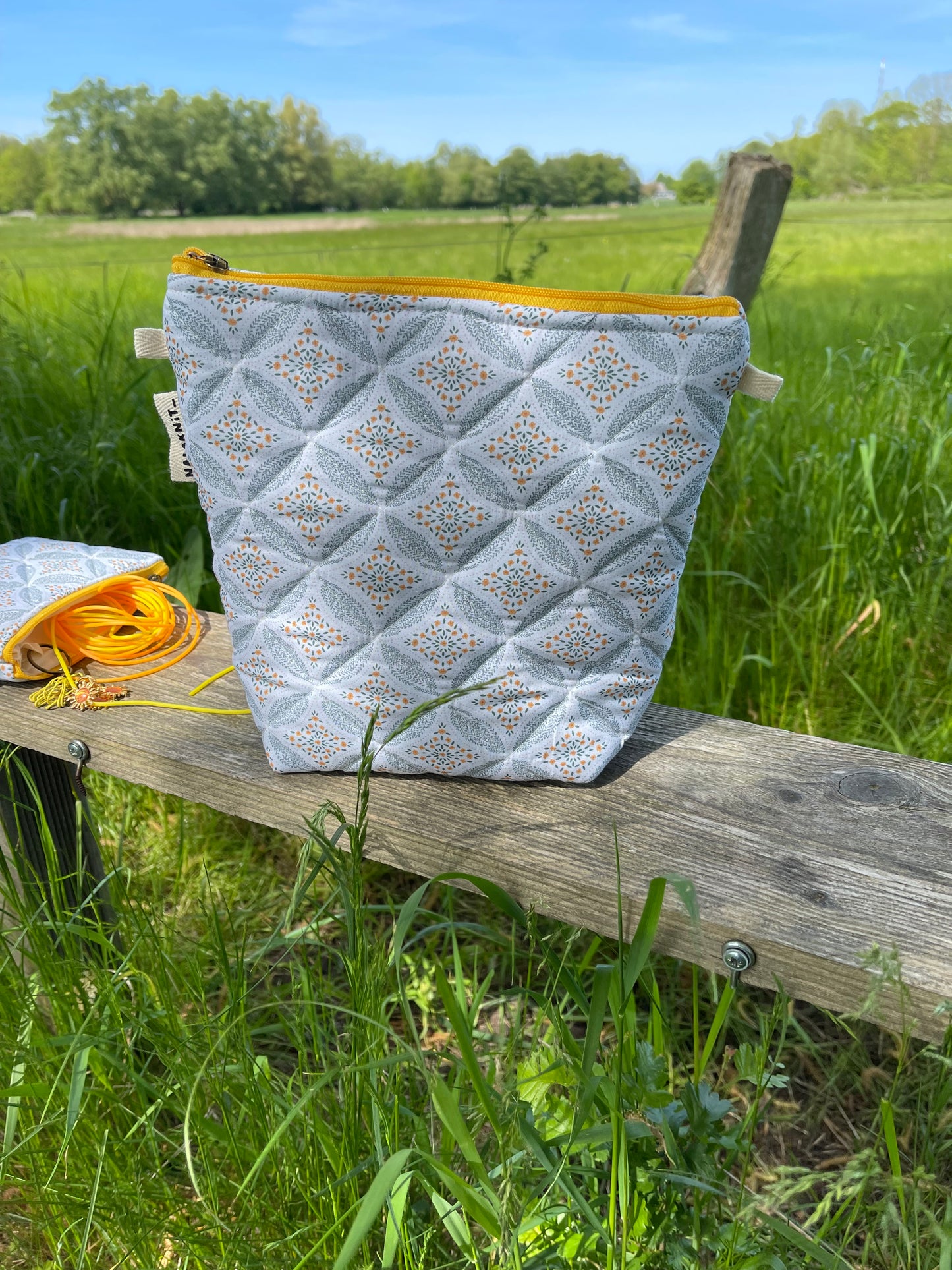 SUNSET GLOW | PROJECT BAGS