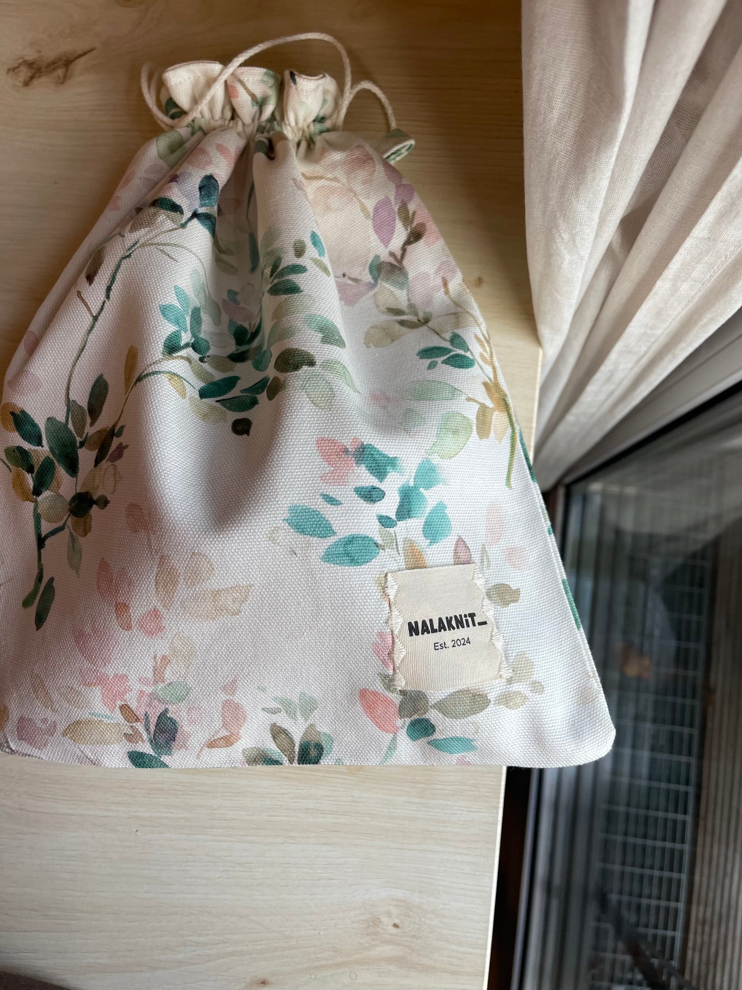 Frosted Leafes drawstring bag