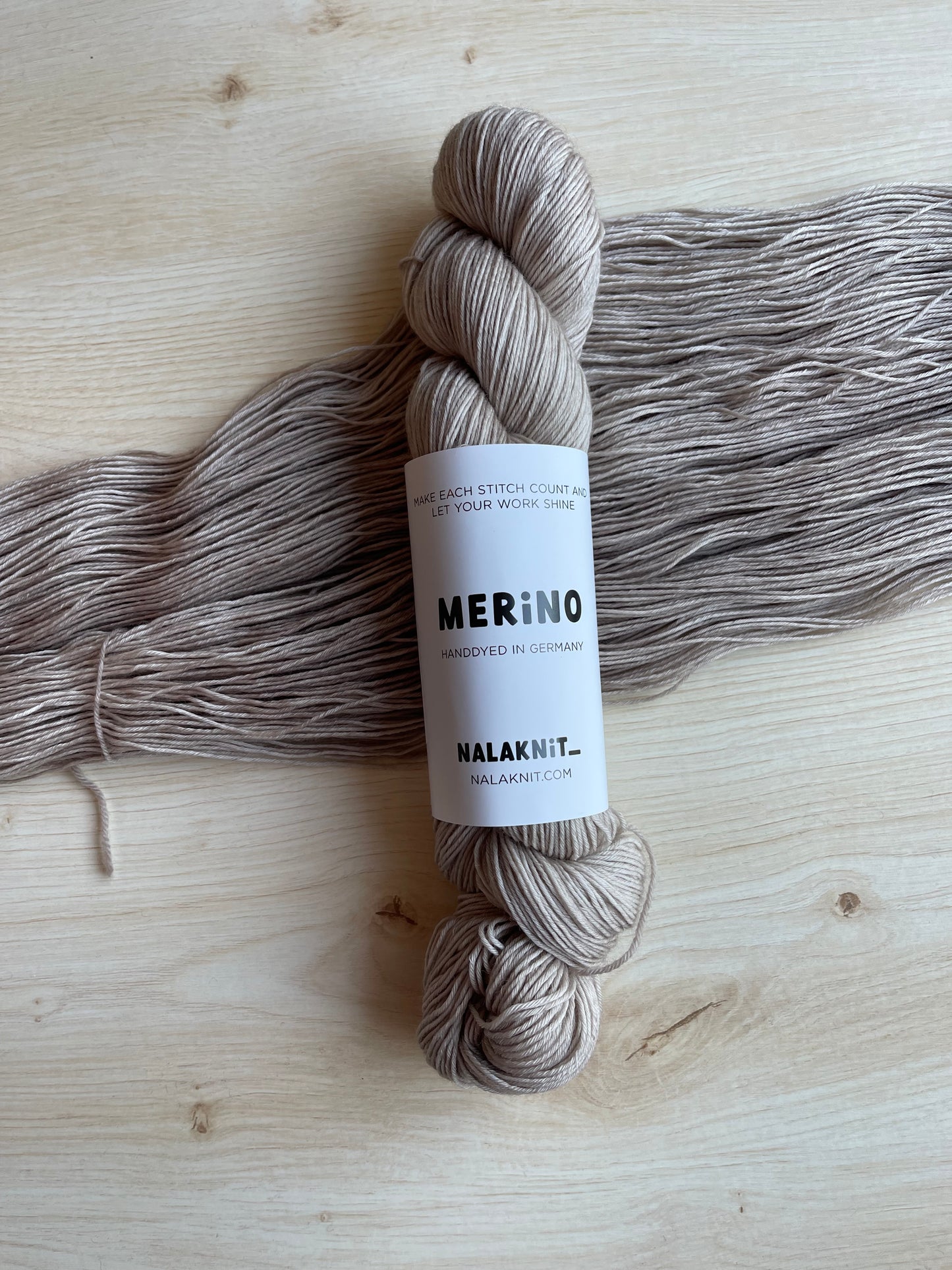 STEAMY BEIGE | MERINO
