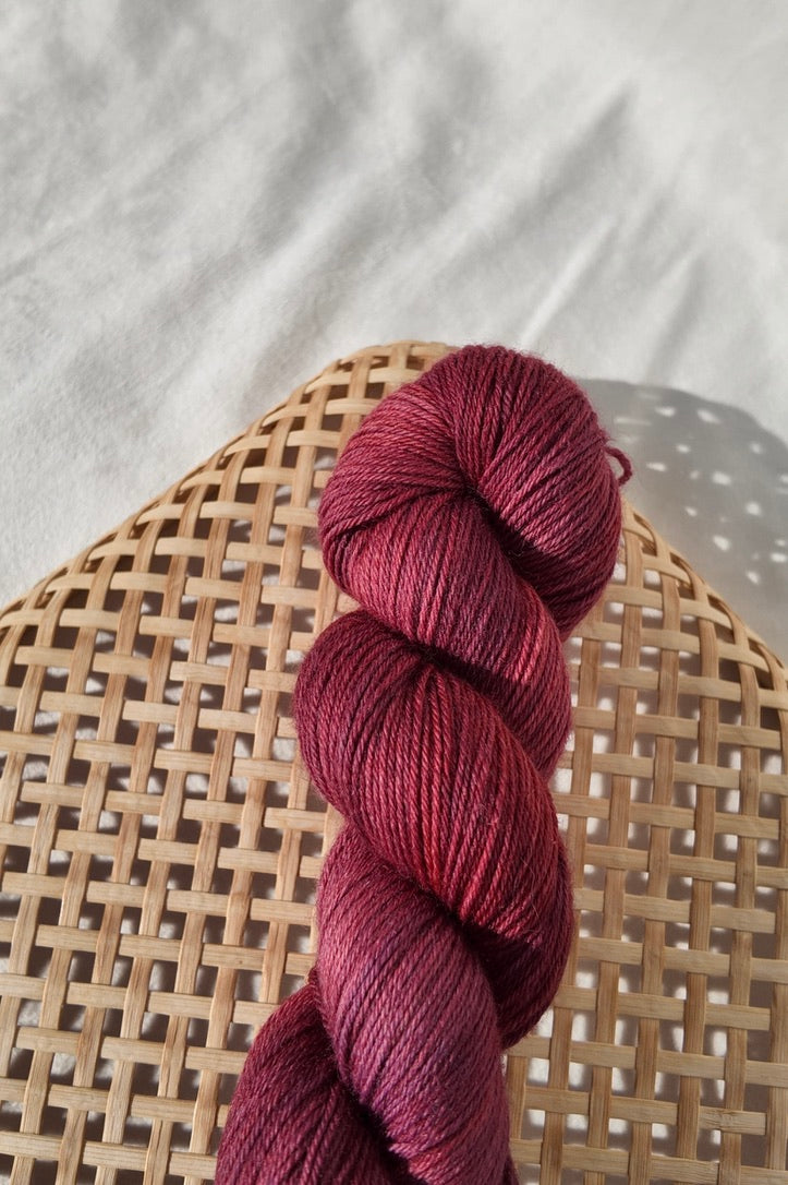 SOCKE MAROON BLAZE