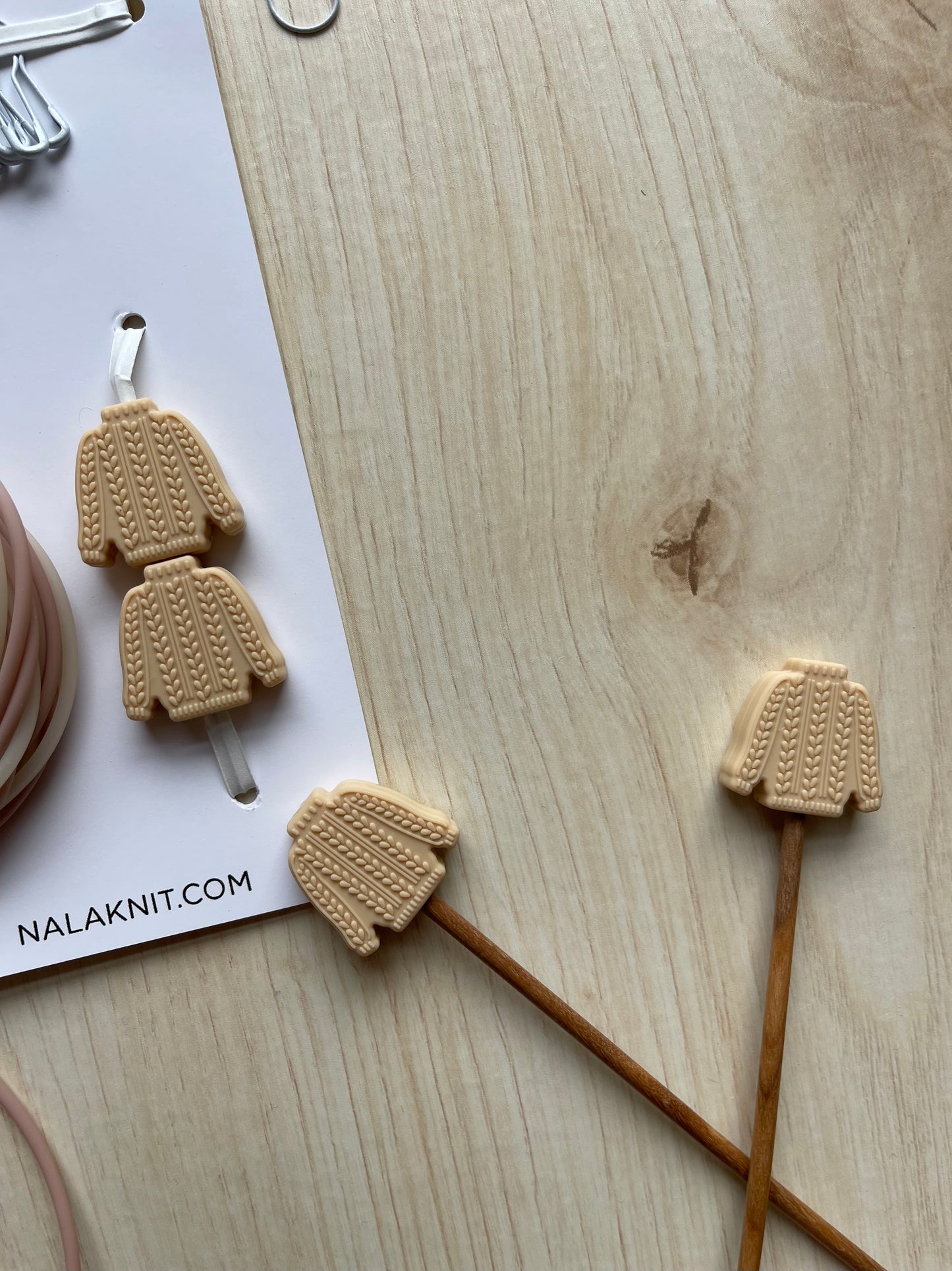 Cashmere Sweater Knitting Accessories