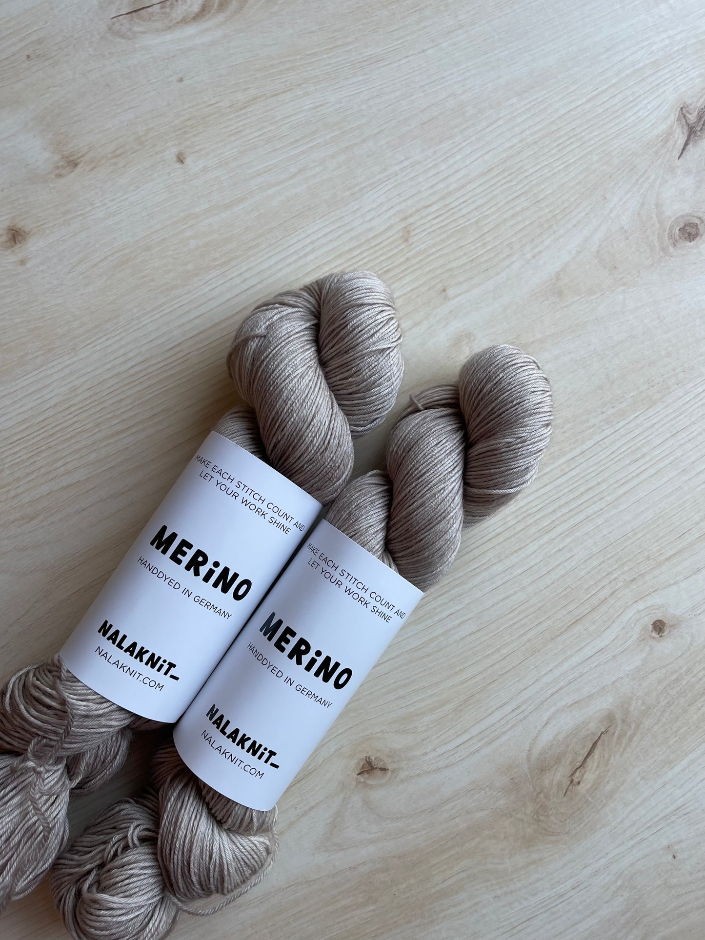 STEAMY BEIGE | MERINO