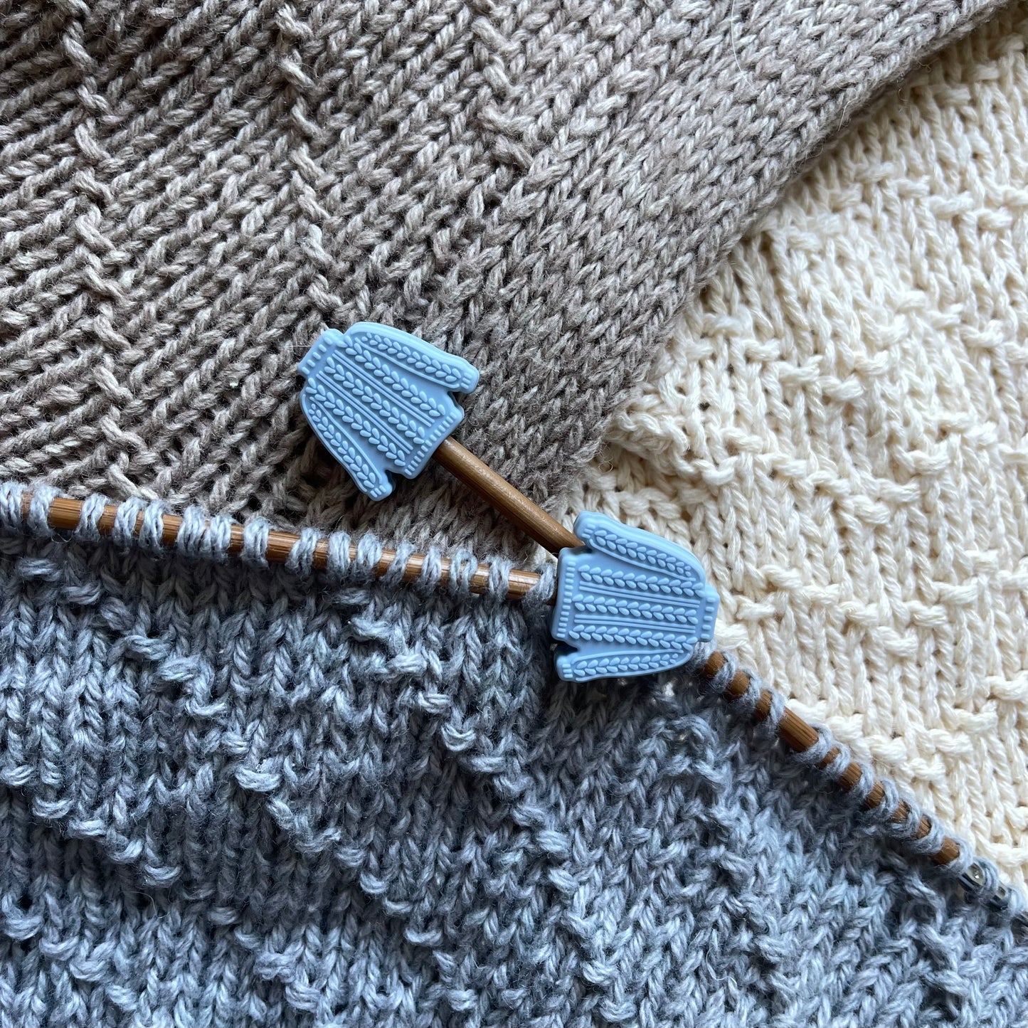 NEEDLE STOPPER SWEATER