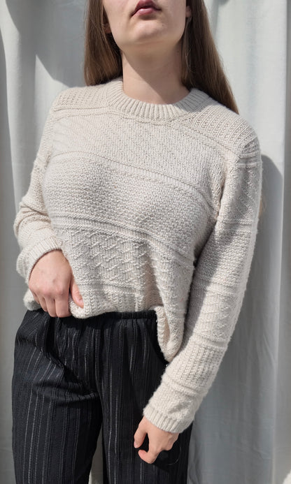 VIBE SWEATER