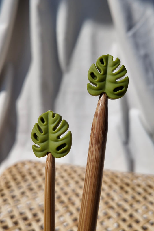NADELSCHUTZ MONSTERA