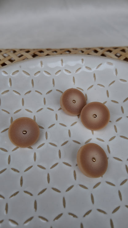 BUTTON RESIN GOLD LIGHT BROWN
