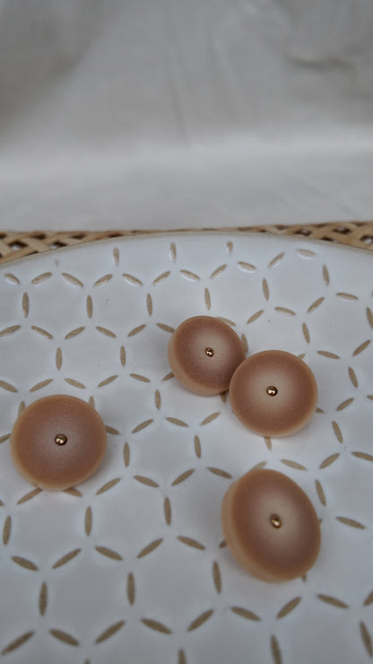 BUTTON RESIN GOLD LIGHT BROWN