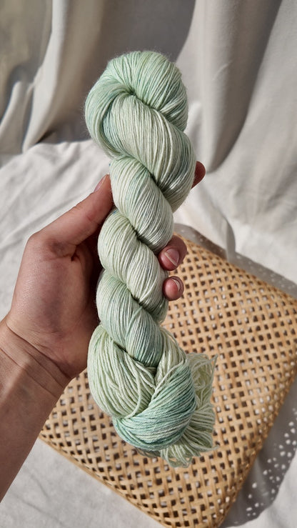 MERINO FROSTED LEAFES